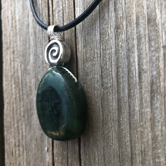 Nephrite Jade - Picture 9 of 12